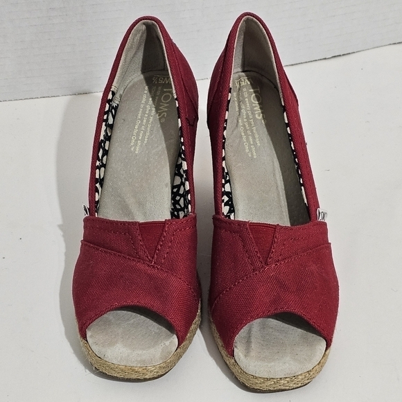 TOMS Red Espadrille Wedge Heels - Picture 4 of 11